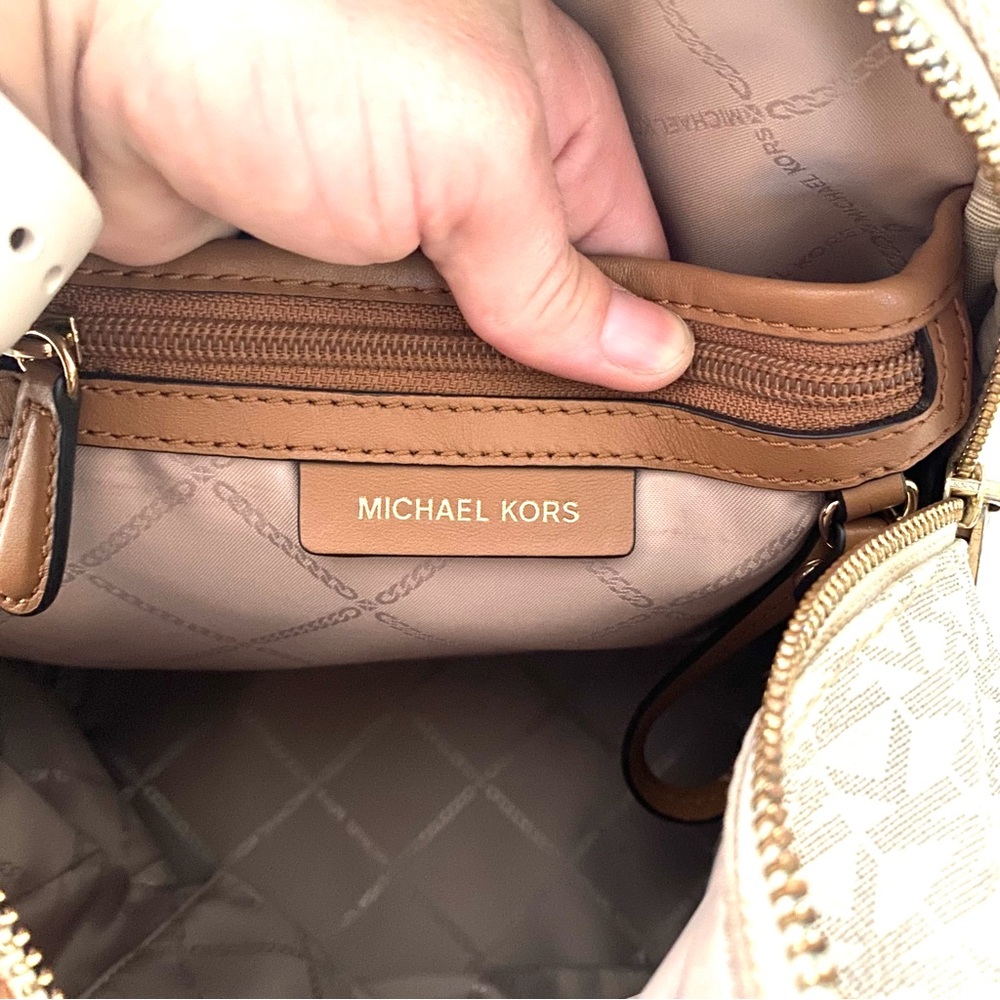 Michael Kors Rhea Medium Backpack - Picture 10 of 14